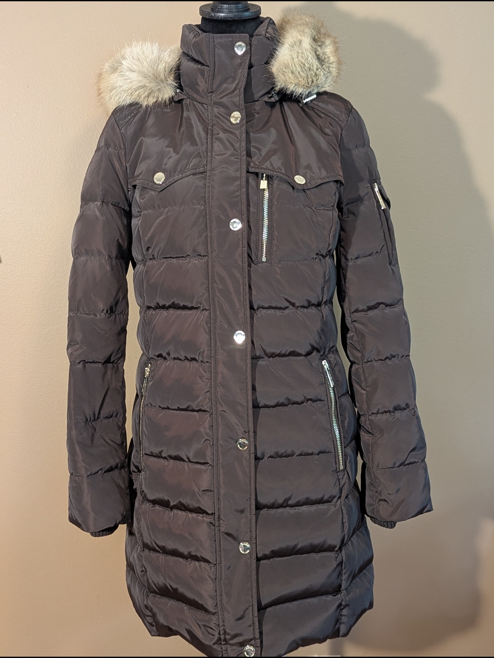 Michael Kors Dark Brown Quilted Puffer Coat with Fur Trim. Excellent Condition.